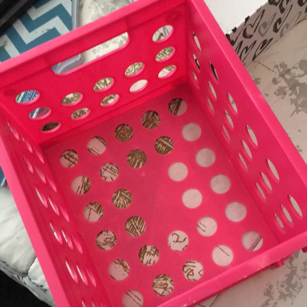 Storage bin